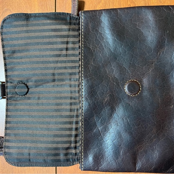 Jack George’s Crossbody Leather Purse - Picture 2 of 10